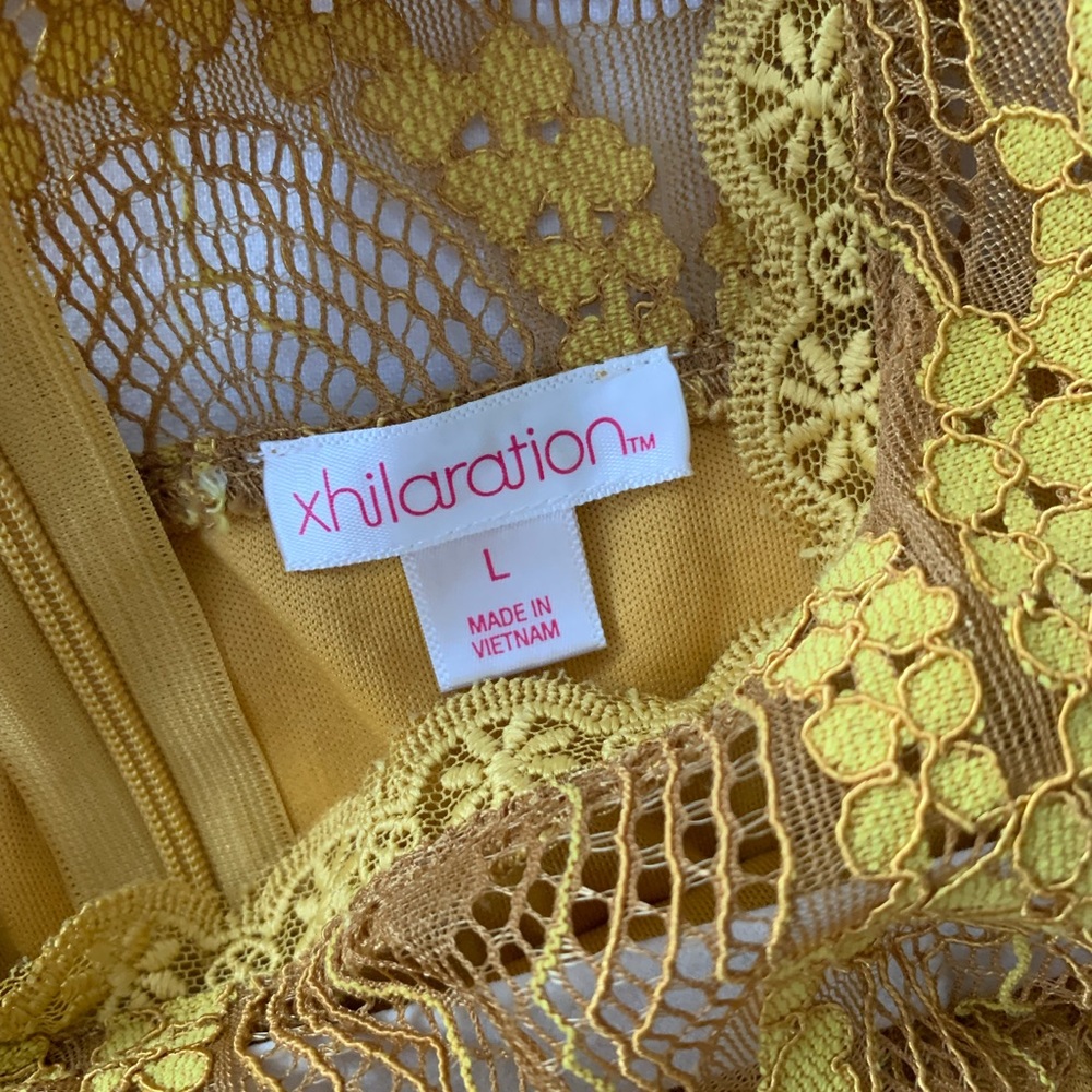 Xhilaration yellow bell sleeve dress, size L - Picture 3 of 5